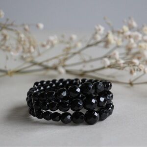 1950's Faceted Jet Stone Springform Bracelet